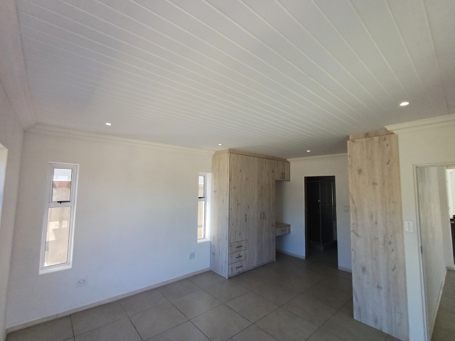 3 Bedroom Property for Sale in Palmiet Western Cape